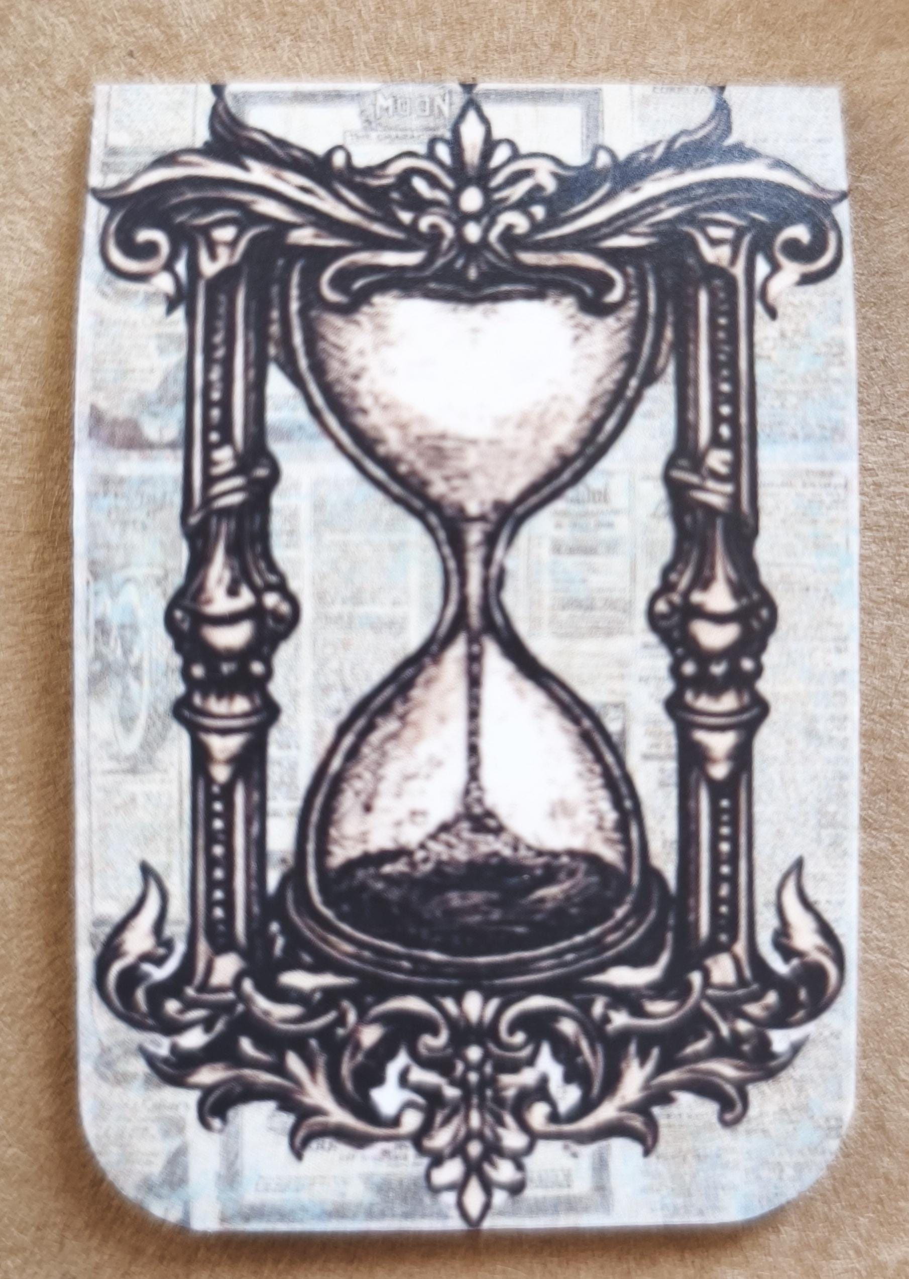 Hourglass Magnetic Bookmark, Dark Academia | Vintage Gothic Aesthetic, Time Marker | Witchy Page Holder, Study Room Decor